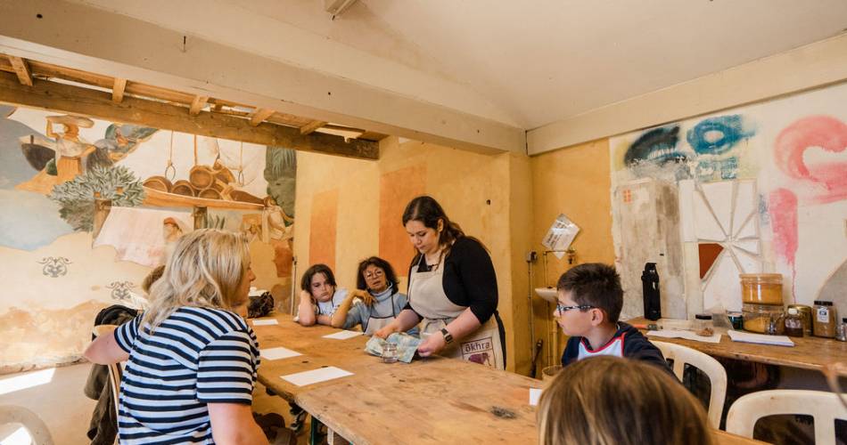ôkhra: From ochre to paint, an exclusive family experience@ôkhra