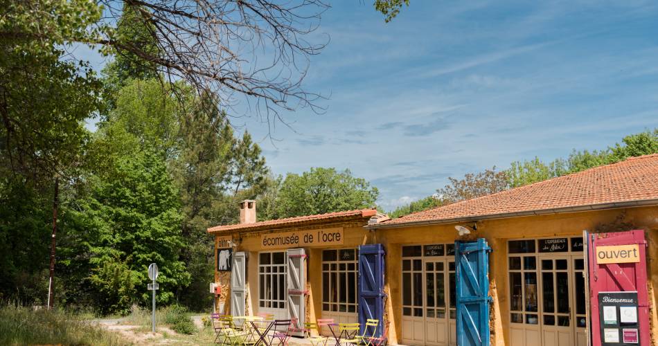 ôkhra: From ochre to paint, an exclusive family experience@ôkhra