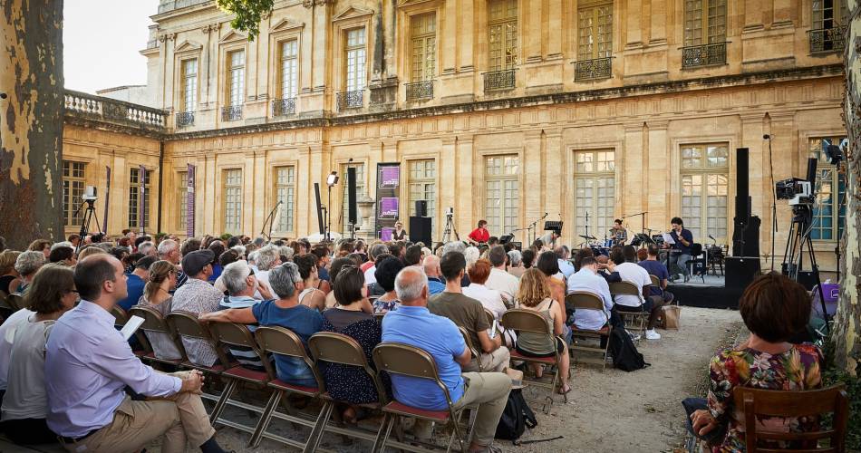 Rencontres et lectures au Festival d'Avignon@@DR