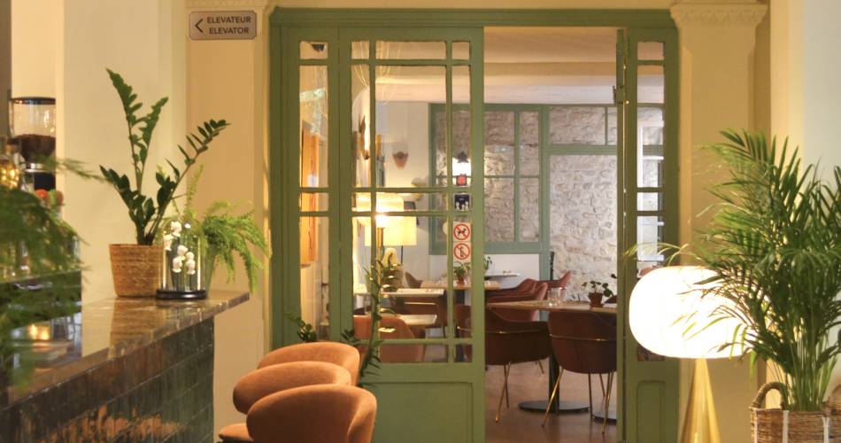 Le Restaurant Otello@Droits libres Hôtel le blason du ventoux