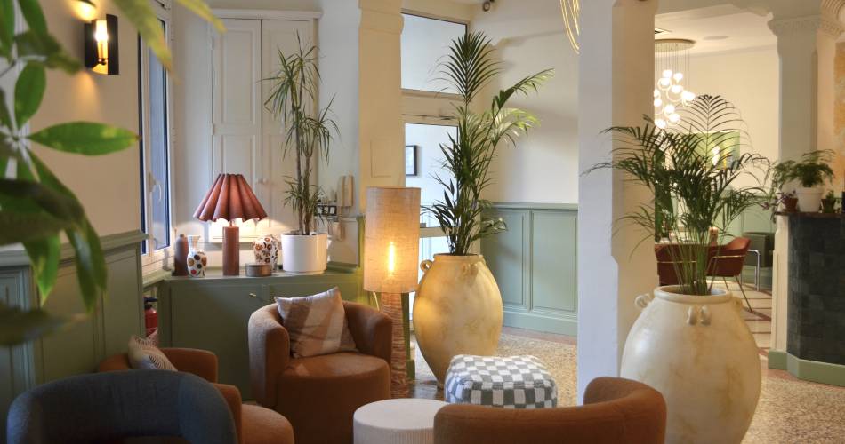 Le Restaurant Otello@Droits libres Hôtel le blason du ventoux