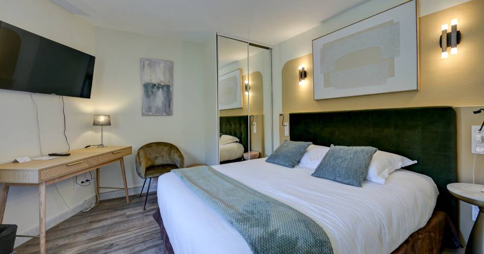 Le Restaurant Otello@Droits libres Hôtel le blason du ventoux