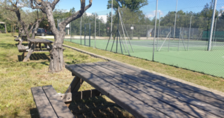 Aire de pique-nique espace Sports et Loisirs Daladier@Mairie Villedieu