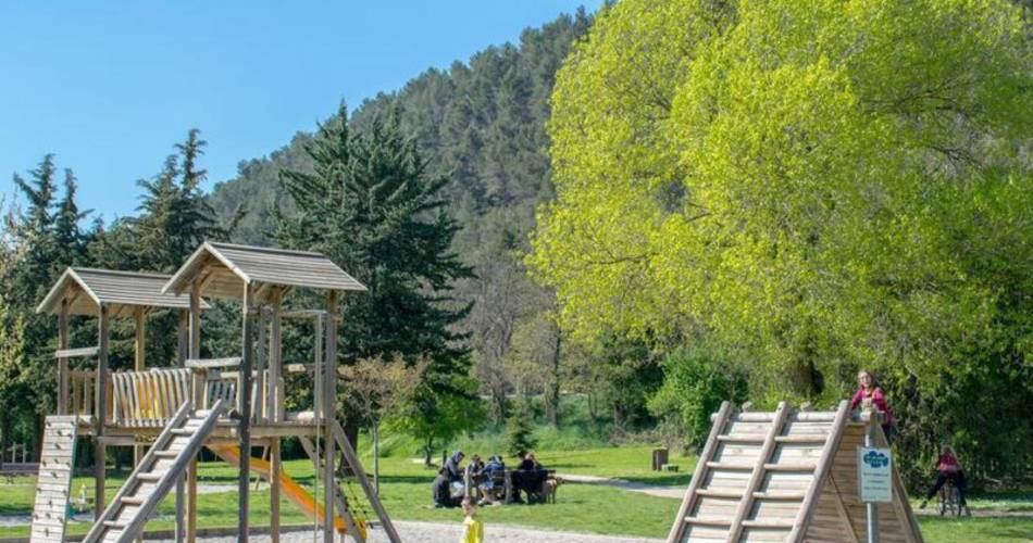 Aire de pique-nique Espace nature Théos@Mairie Vaison la Romaine