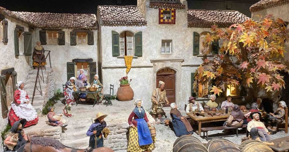 La petite Provence - Le village de santons@VALLISCLAUSASA