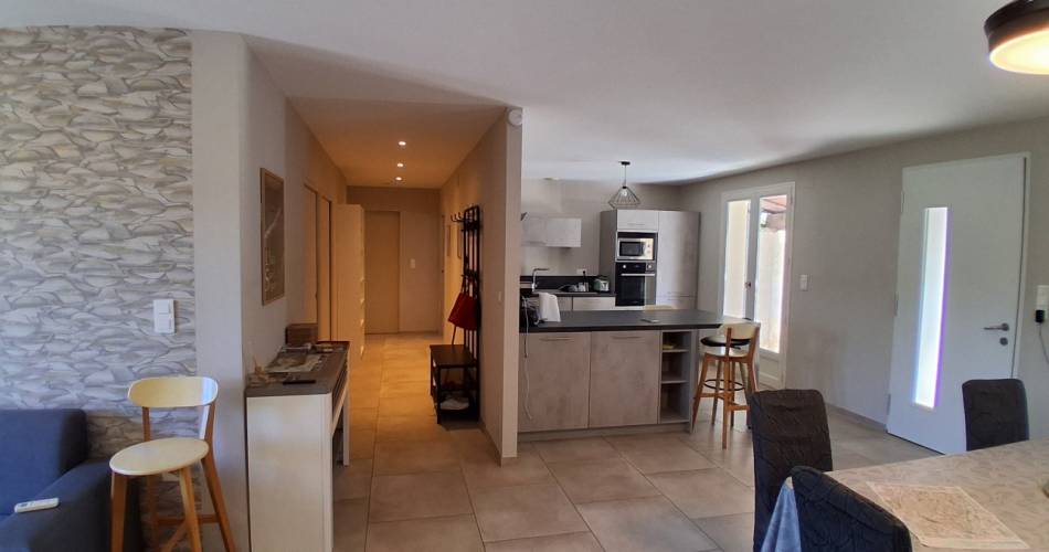 Les espélugues du partage des eaux@CAREDDU Robert