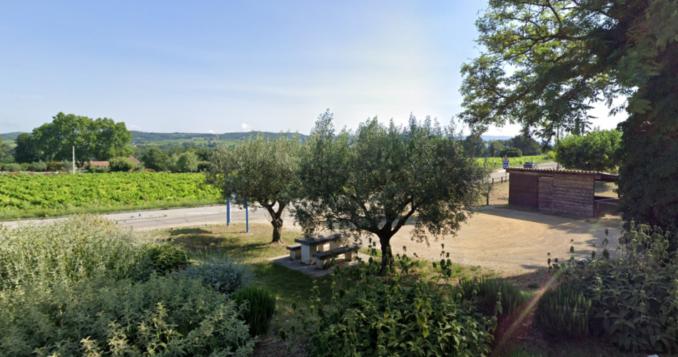 Aire de pique-nique Boulodrome@Buisson
