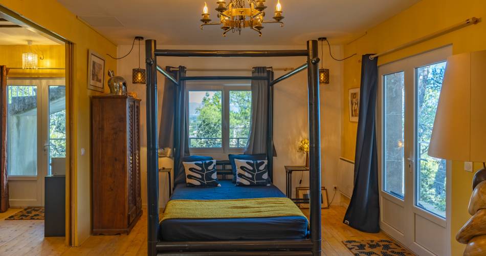 Meublé Le Bonheur des Dames@Clarisse VERMES