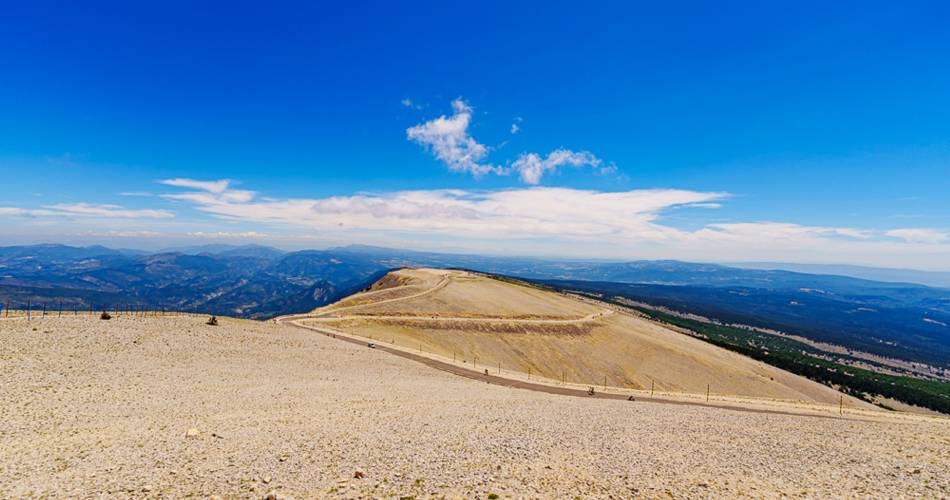 BEDOIN - Ascension du Ventoux depuis Chalet Reynard@©Wego production
