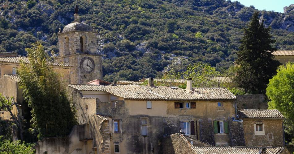 MAUBEC - OPPÈDE-LE-VIEUX - Sur les chemins traversiers@©Alain Hocquel - VPA