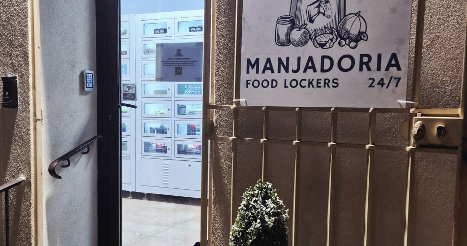 Manjadoria - Food Lockers 24/7@Frederique Martin
