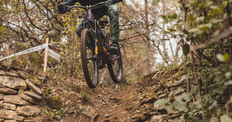 Kabare Riders Downhill Mountain Bike Race@Lucas Garreau