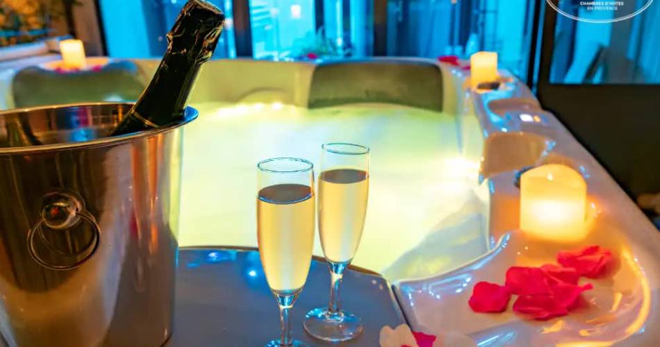 Valentine's Day offer at L'Oréliane@L'Oréliane