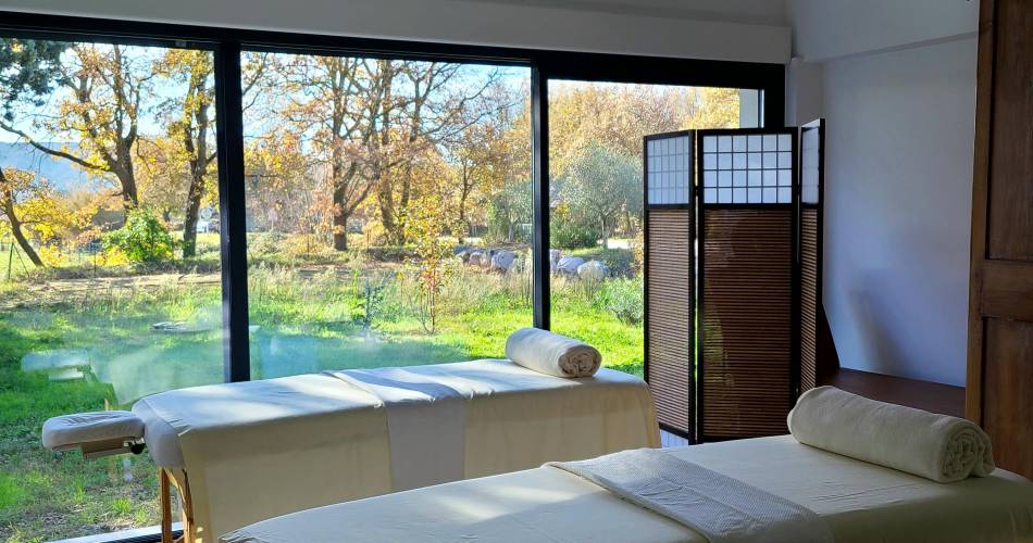 Harmoniserende lichaamsverzorging met Bien-être en Provence voor Valentijnsdag@Soin du corps harmonisant avec Bien-être en Provence pour la Saint Valentin_Cadenet