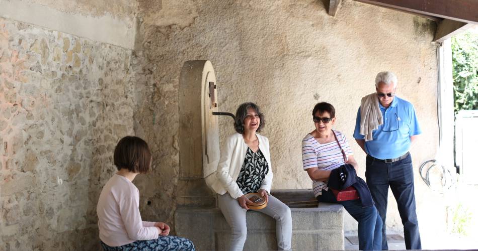 Verhalenwandeling in het hart van het dorp@Émilie Reynaud Cochet - Coll. OTIVP