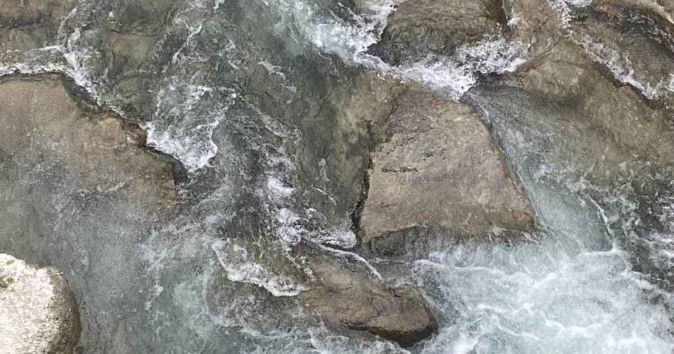 Water en zwaluwen in een Provençaals dorp@Ventoux provence