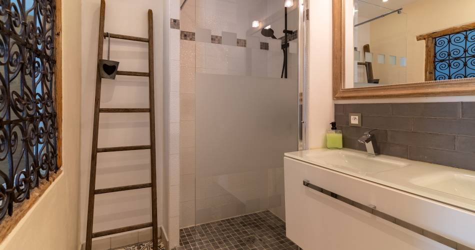 Le Mas du Luberon Rouge@Laurent Bordas