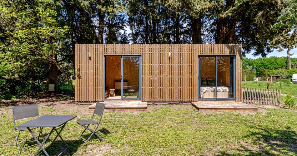 Tinyhouse&abeilles : séjour insolite en Provence@© Happy-Culture