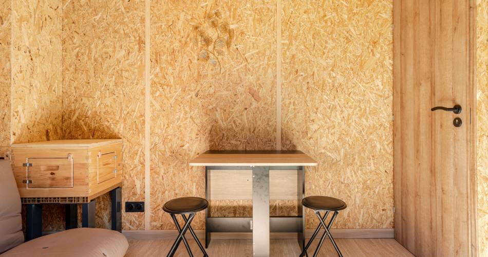 Tinyhouse&abeilles : séjour insolite en Provence@© Happy-Culture