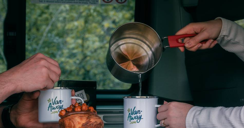 VAN-AWAY PROVENCE@Van-away