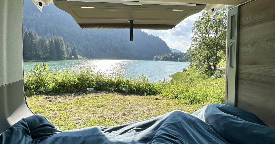 VAN-AWAY PROVENCE@Van-away