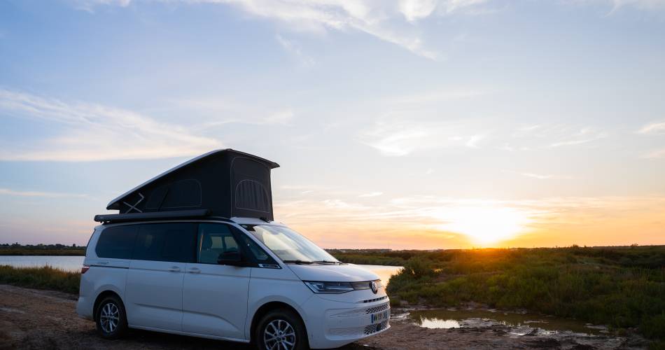 VAN-AWAY PROVENCE@Van-away