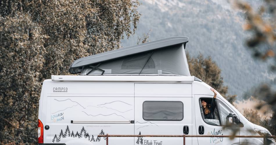 VAN-AWAY PROVENCE@Van-away