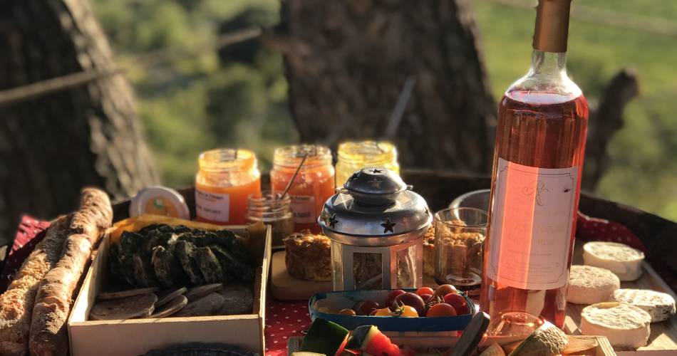 Baskets and raclette - Youpi Tours@Youpi Tours