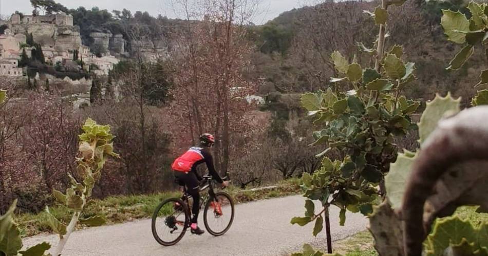 Boucle gravel N°43-Canaux & Villages perchés@@ProvenceExplore
