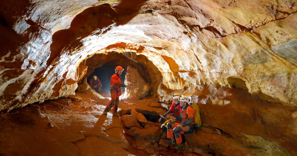 Les rendez-vous du Parc : Journées nationales de spéléologie : Ventoux, géant château d'eau@©ASPA