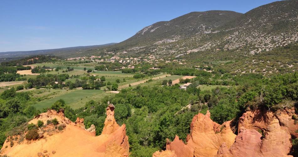 APT - Tour des ocres du Luberon en 4 jours@©Daniel Grenouilleau
