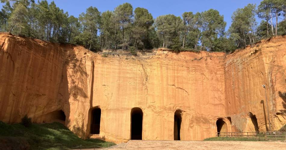 APT - Tour des ocres du Luberon en 4 jours@©Elodie Pellet - VPA