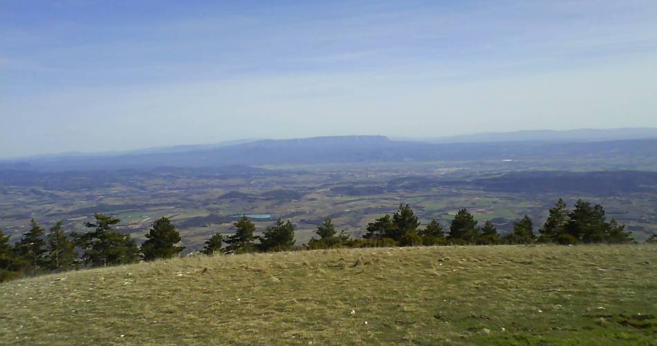 CABRIÈRES-D'AIGUES - Le Mourre Nègre, côté sud@©Eric Garnier - PNR Luberon