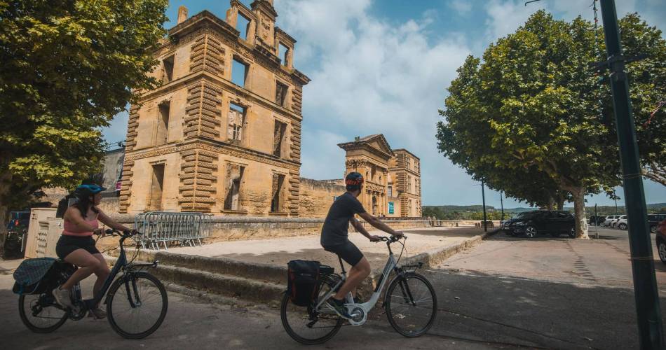 PERTUIS - Sur le pays d'Aigues à vélo (côté ouest)@©Julien Abellan - VLP