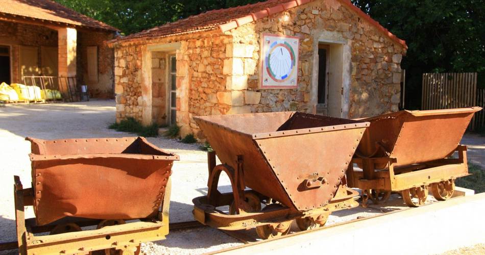 APT - GARGAS - ROUSSILLON - L'épopée industrielle de l'ocre@©Alain Hocquel - VPA