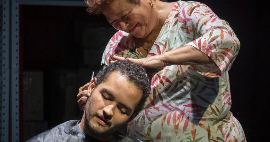 Mi madre y el dinero - Théâtre@@Gabriel Morales