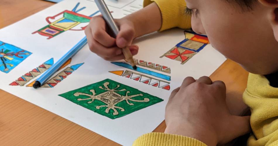 Visite-atelier parent-enfant Dessine ton costume / Dessine ton affiche / Dessine ton oriflamme@©Maison Jean Vilar