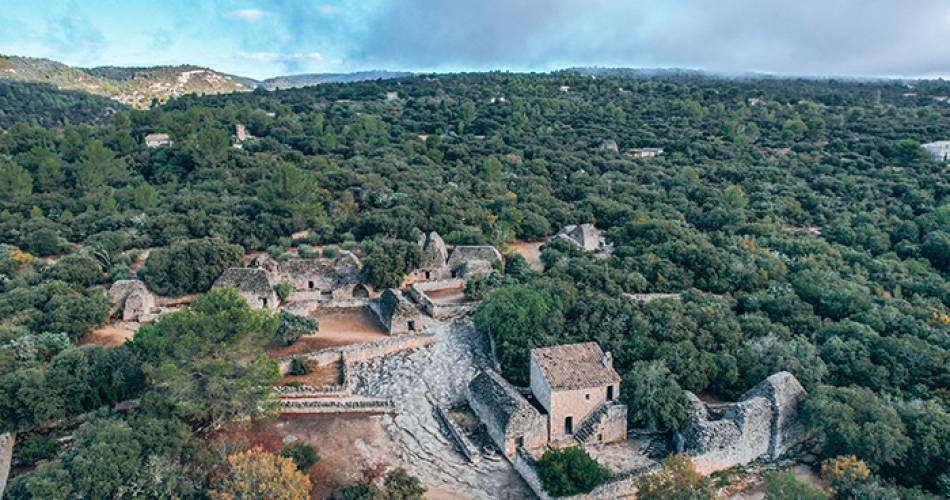 Art minéral au Village des Bories@Destination Luberon