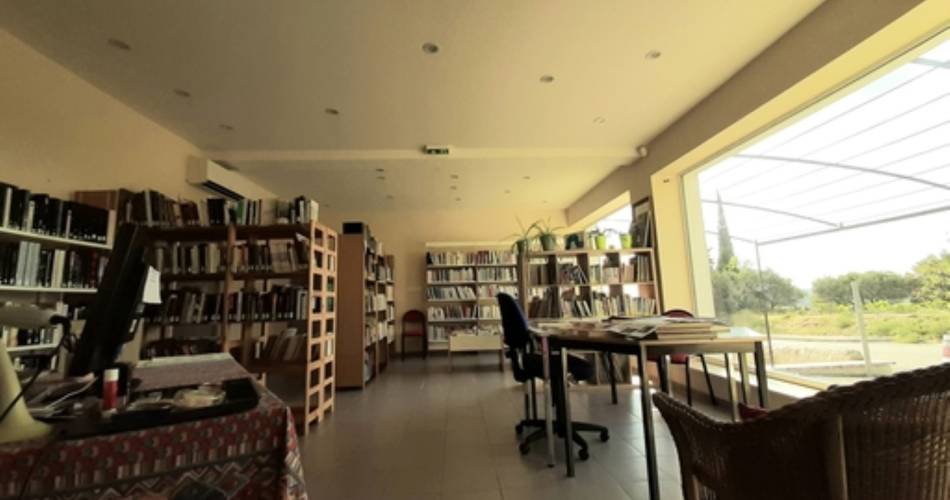 Bibliothèque municipale de Séguret@Mairie Séguret
