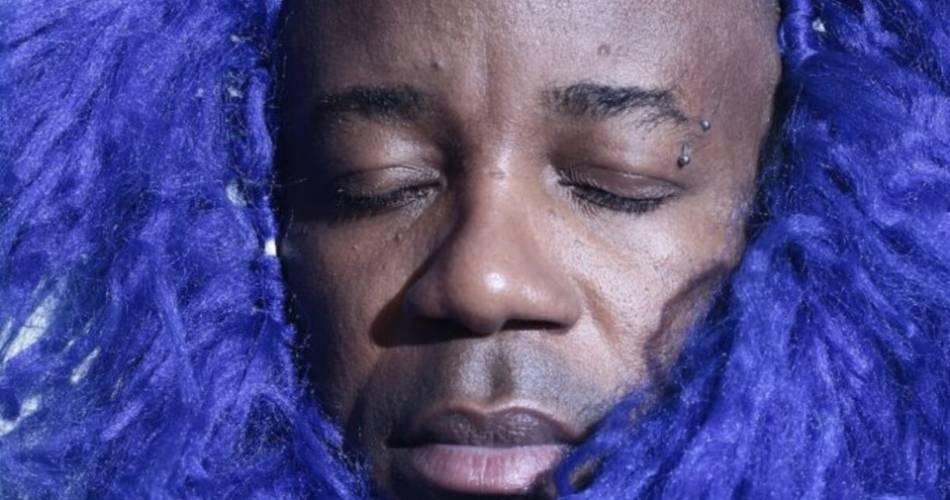 Blick Bassy & Arno de Casanove - [ entre parenthèses ]@©Gabriel Dia
