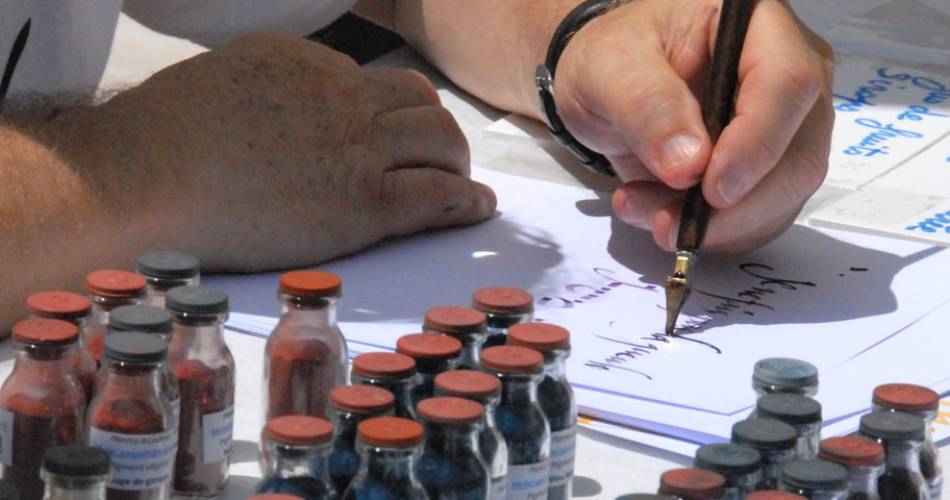 Cours de calligraphie pour débutants à La Bastidonne@bernard vanmalle