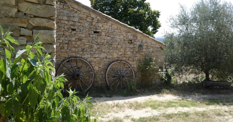 CASENEUVE - Du village perché au Colorado provençal@©Pauline Rimbert - PNR Luberon