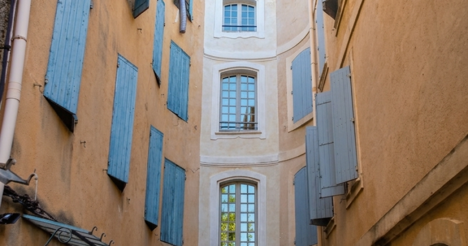Visite commentée "L'immeuble Beaucaire : une réhabilitation pour bâtir l'avenir"@Ville de L'Isle-sur-la-Sorgue - Direction du Patrimoine