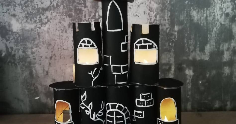 Atelier créatif Halloween - Manoir hanté@@lamaisonencarton