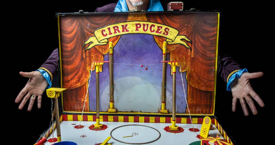 Cirk Puces – Le plus petit cirque du monde@Edgar Barraclough